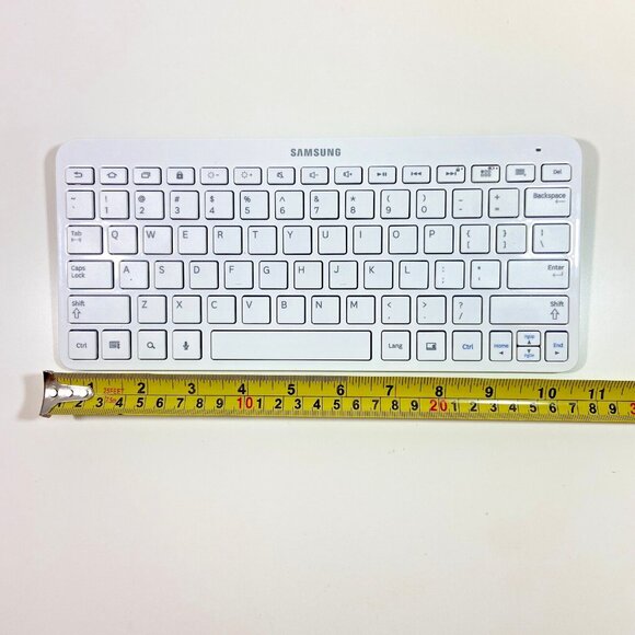 Samsung Galaxy Tab 2 10.1 Bluetooth Keyboard BKB-10 - Picture 7 of 8